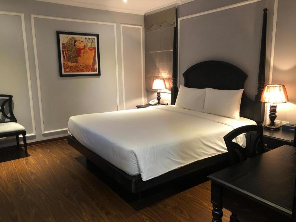 Bay Luxury Hotel Hanoi Exterior photo